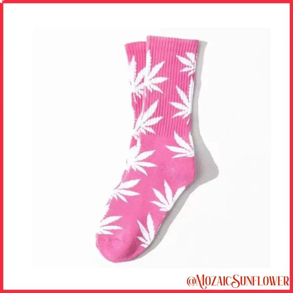 3 for $20 PLANT LIFE LEAF PINK AND WHITE LEAF CREW SOCKS NWT - Picture 4 of 5
